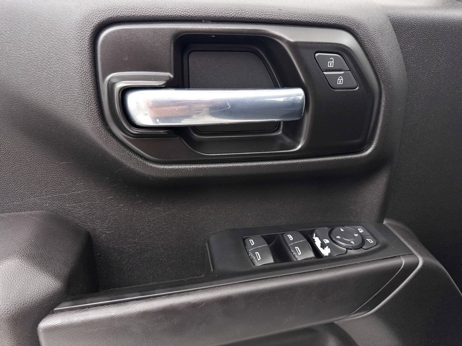 Used 2022 Chevrolet Silverado 1500 Custom image 23