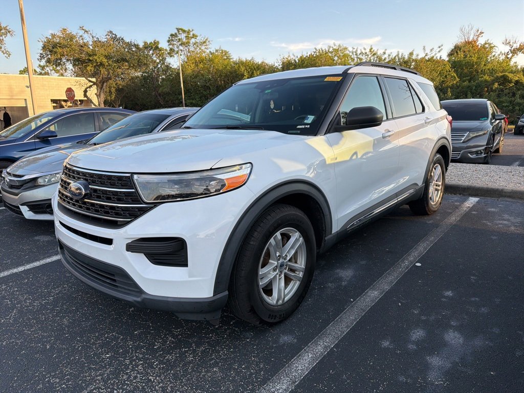 Used 2021 Ford Explorer XLT w/ Class III Trailer Tow Package image 3