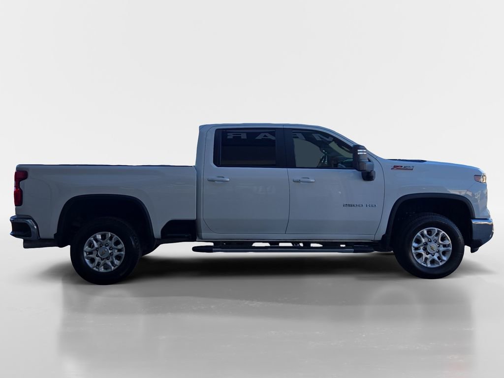 Used 2025 Chevrolet Silverado 2500 LT image 7
