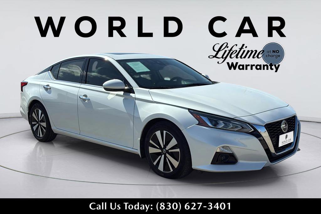Used 2020 Nissan Altima 2.5 SV image 1