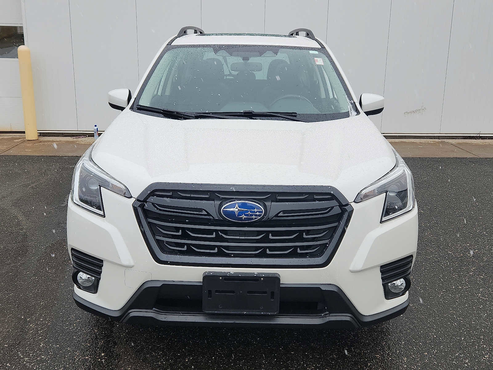 Used 2023 Subaru Forester Premium image 2