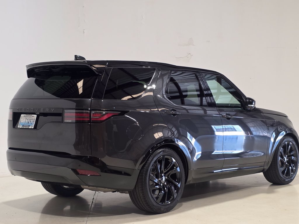 Certified 2025 Land Rover Discovery Dynamic SE AWD/4WD image 5