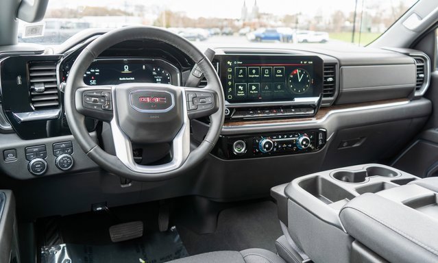 Used 2024 GMC Sierra 1500 Elevation image 12