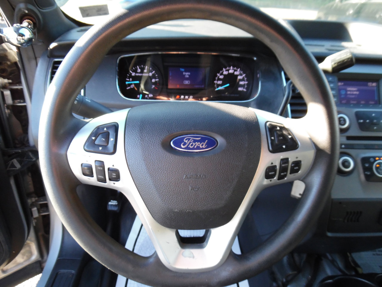 Used 2016 Ford Taurus Police Interceptor AWD image 11