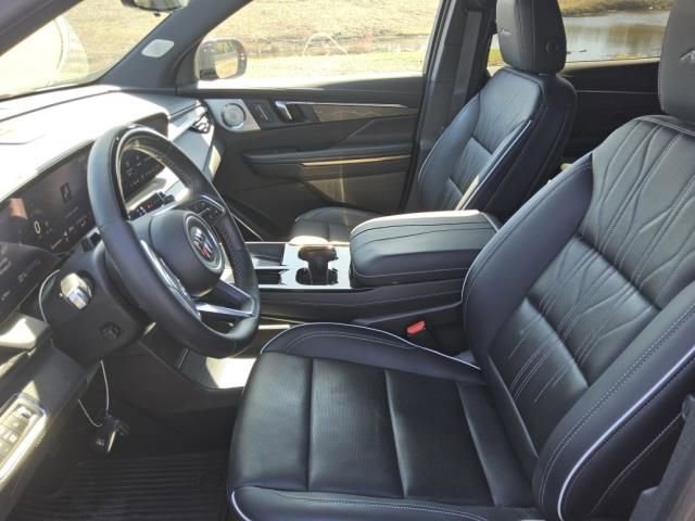 Used 2025 Buick Enclave Avenir w/ Super Cruise Package image 4