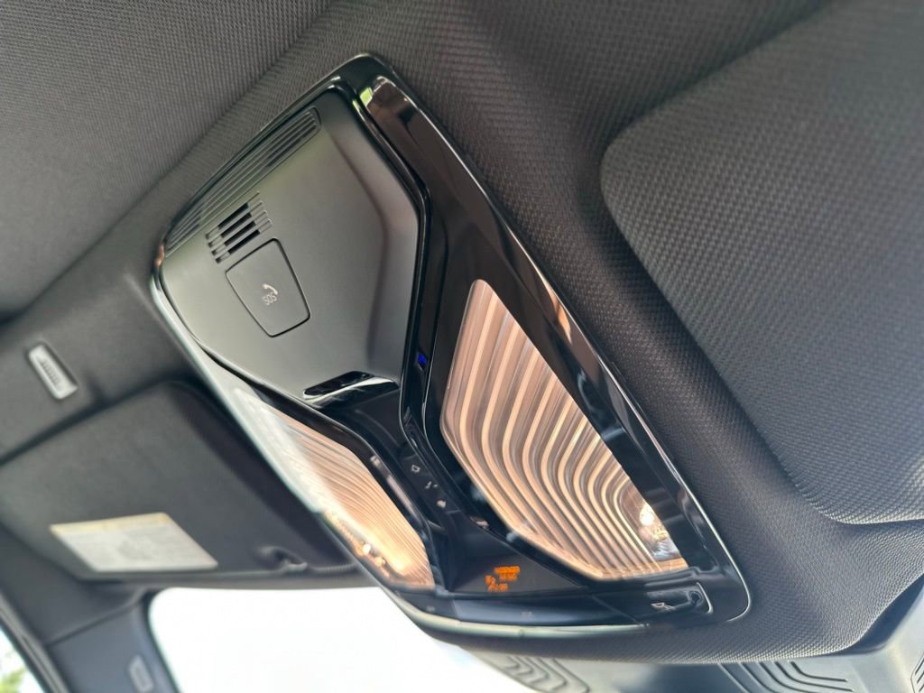 Used 2020 BMW M550i xDrive w/ Premium Package image 27