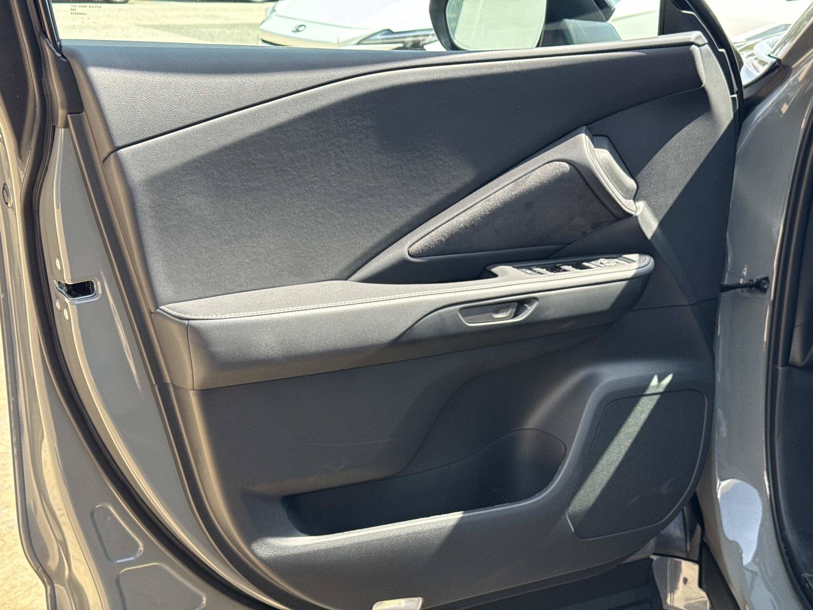 New 2026 Lexus TX 500h AWD image 10