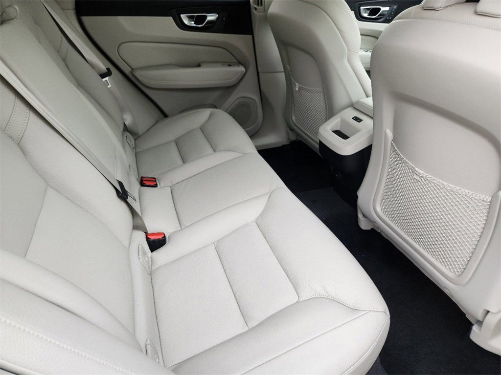 New 2025 Volvo XC60 B5 Plus w/ Protection Package Premier image 20
