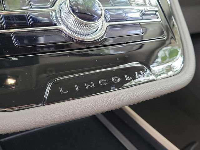 Certified 2022 Lincoln Corsair FWD image 25