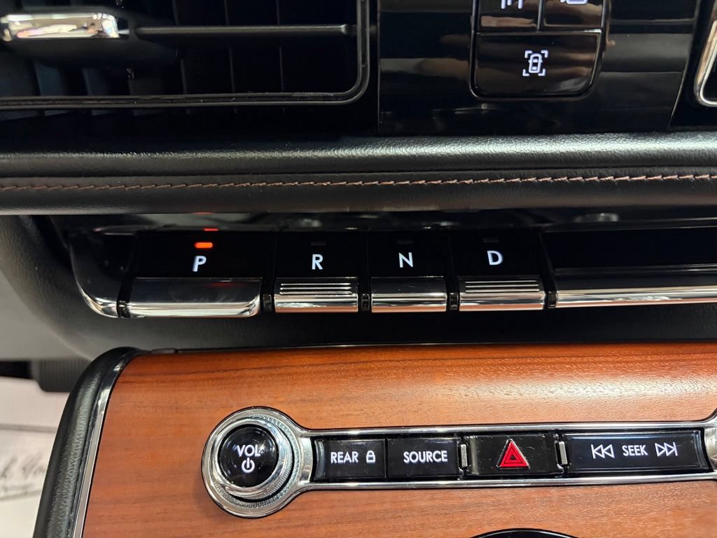 Used 2021 Lincoln Aviator Reserve w/ Equipment Group 202A AWD/4WD image 29