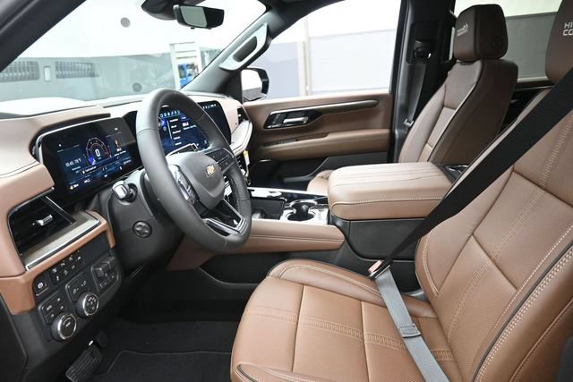 New 2026 Chevrolet Suburban High Country w/ Sun And Tow Package AWD/4WD image 8