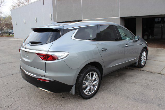 Used 2023 Buick Enclave Premium image 13