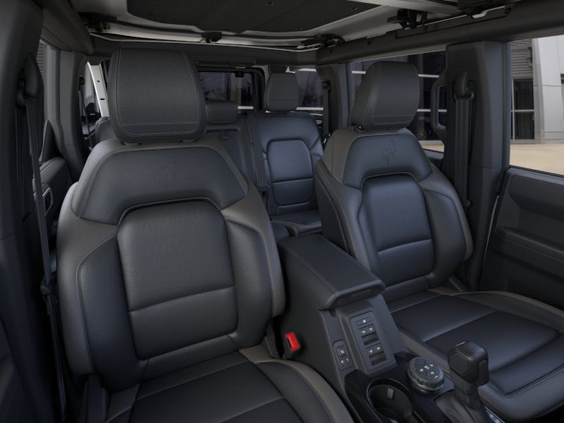 New 2026 Ford Bronco Outer Banks w/ Black Appearance Package AWD/4WD image 27