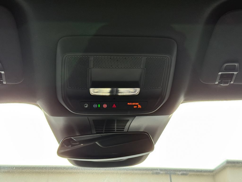 Used 2024 Chevrolet Blazer EV LT AWD/4WD image 23