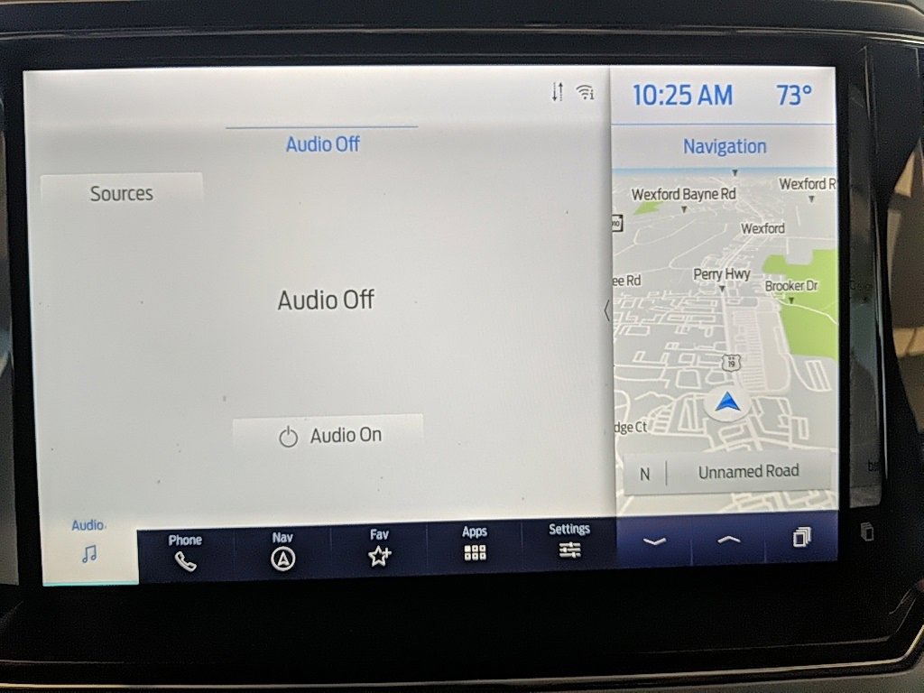 Certified 2022 Ford F350 Lariat w/ Black Appearance Package image 16