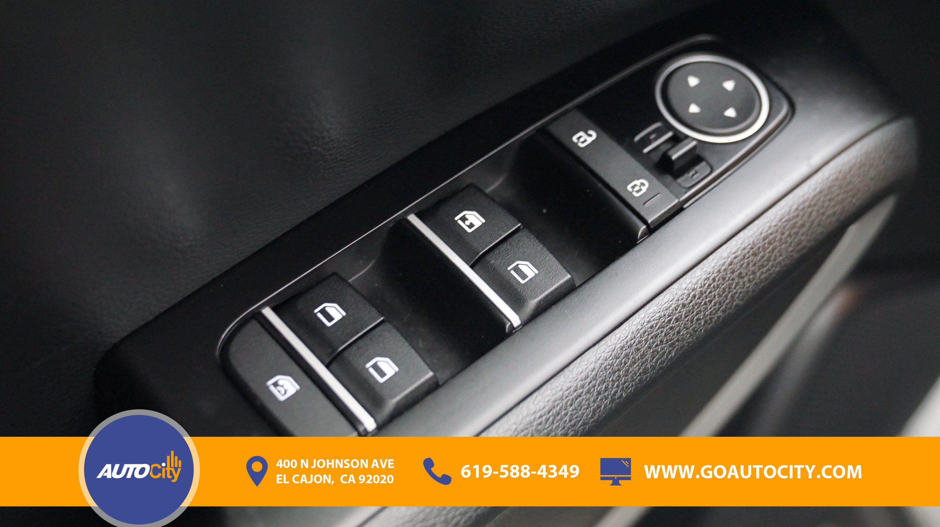 Used 2023 Kia Soul LX w/ LX Technology Package FWD image 17