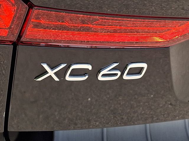 Used 2022 Volvo XC60 T8 R-Design w/ Protection Package Premier image 38