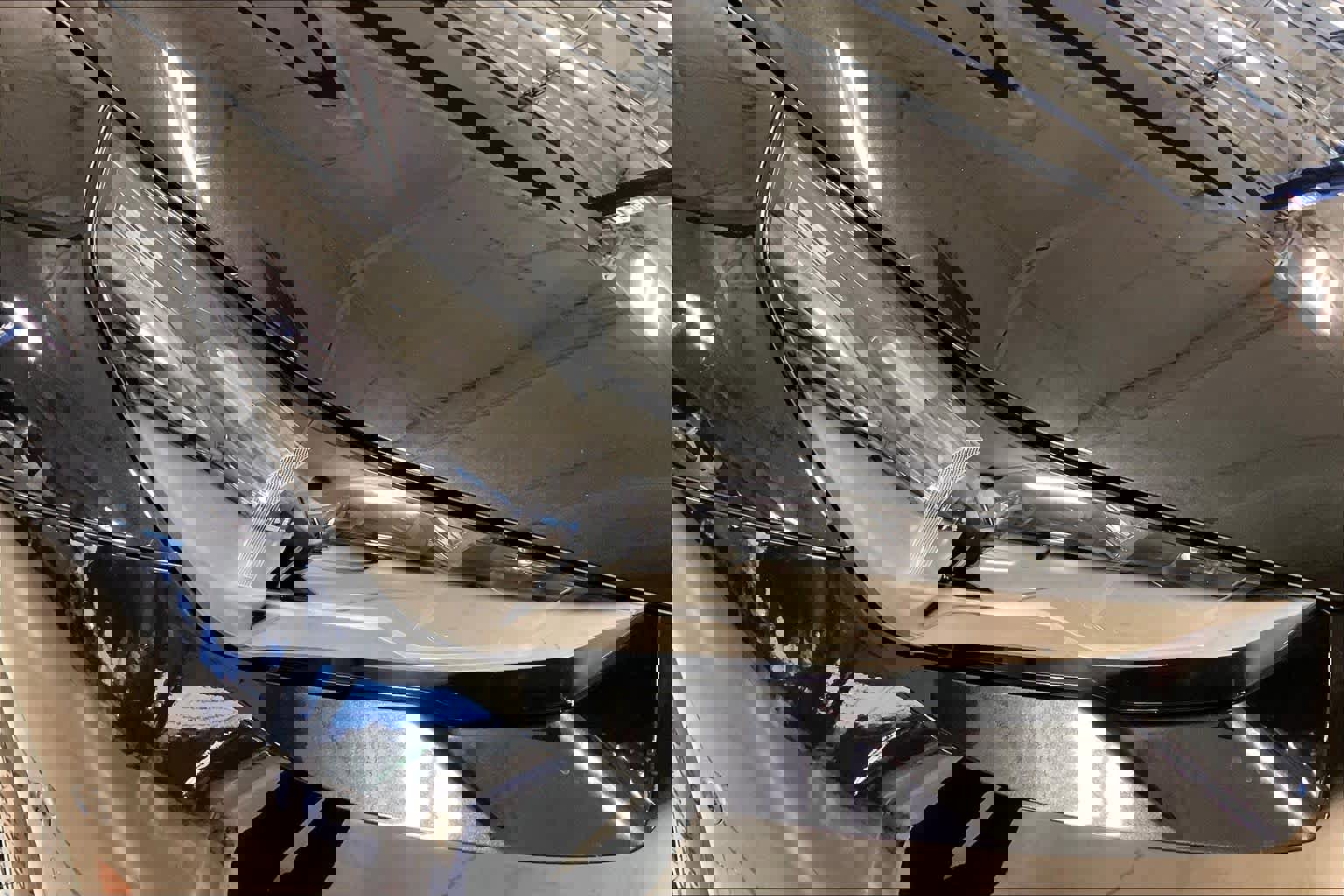 Used 2026 BMW M5 w/ Carbon Package image 25