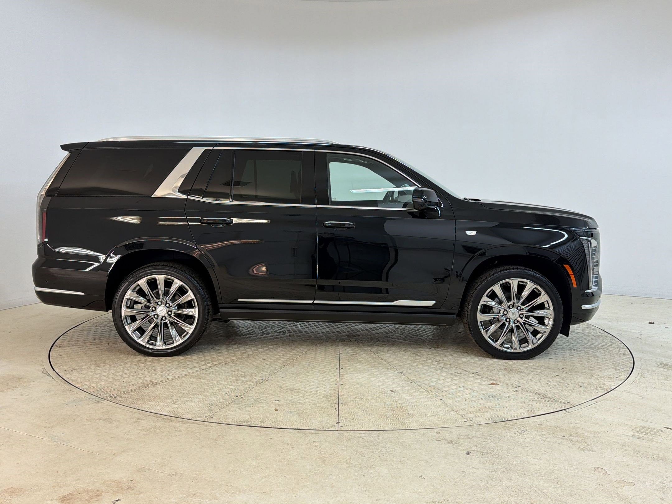New 2026 Cadillac Escalade Platinum Luxury w/ LPO, Radiant Package AWD/4WD image 8