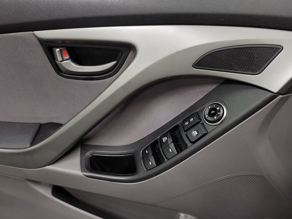 Used 2014 Hyundai Elantra SE w/ Option Group 02 FWD image 20