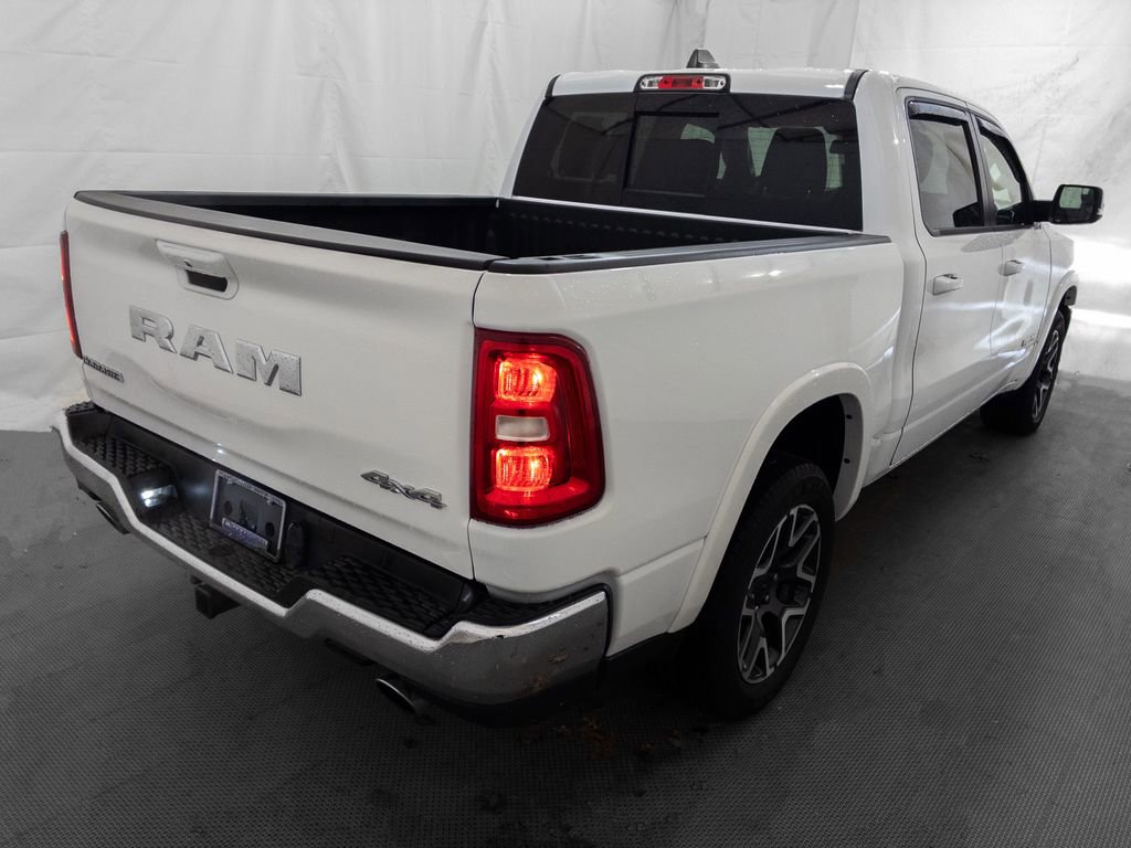 Used 2025 RAM 1500 Laramie AWD/4WD image 7
