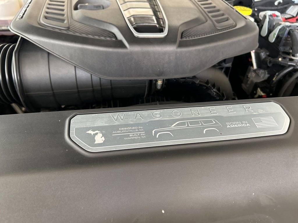 Used 2025 Jeep Grand Wagoneer L Series III w/ Rear Seat Video Group 1 image 13