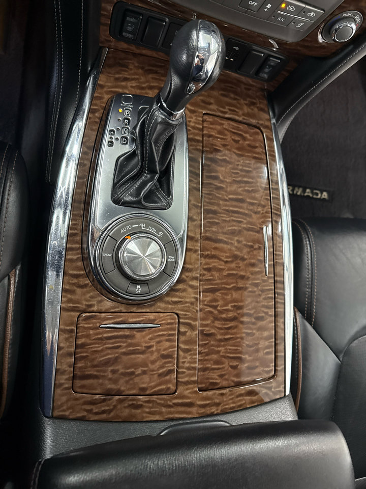Used 2020 Nissan Armada SL image 26