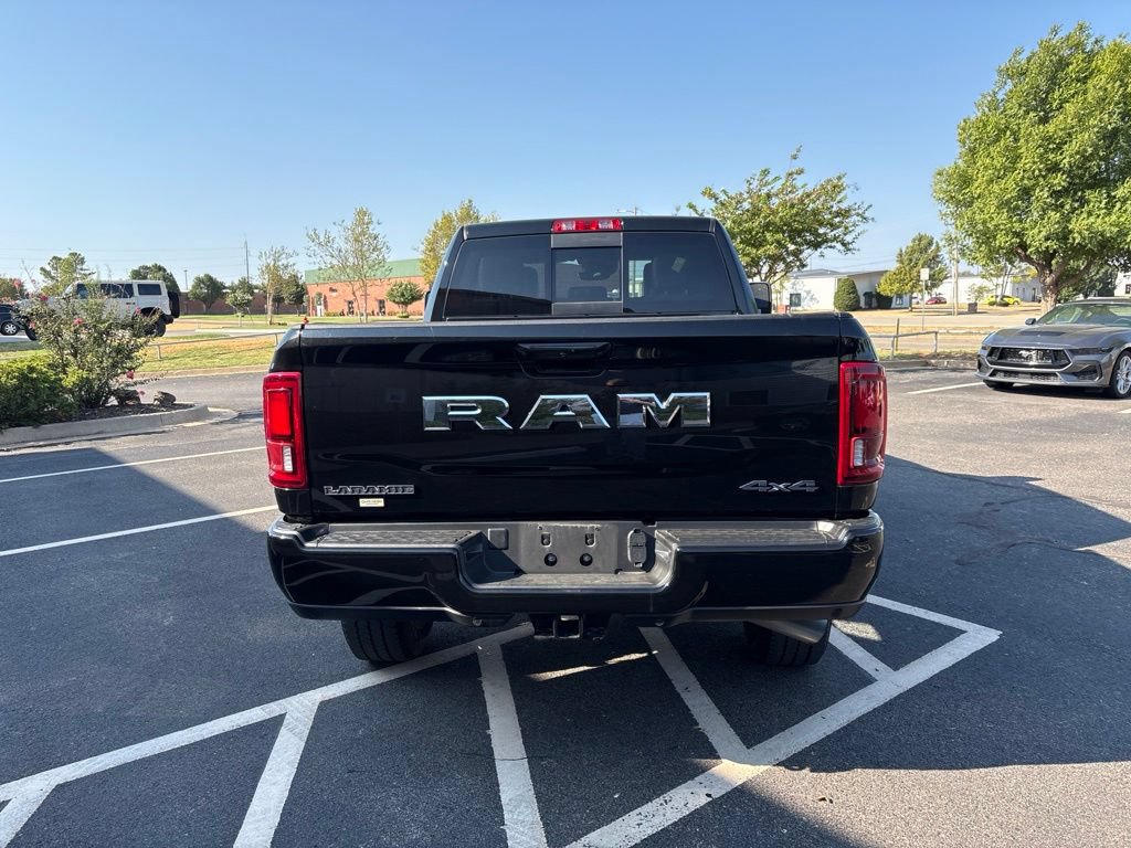 Used 2026 RAM 2500 Laramie AWD/4WD image 7