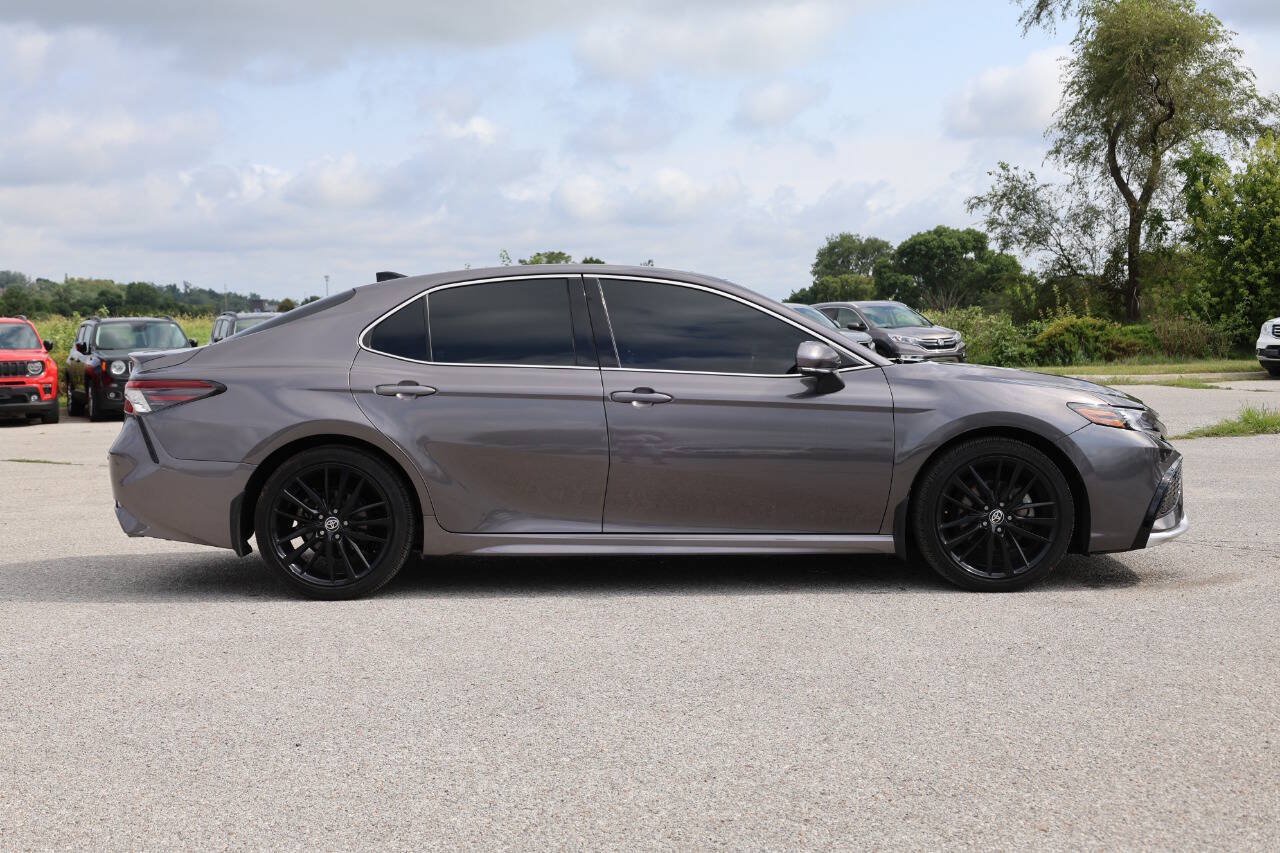 Used 2022 Toyota Camry XSE w/ Navigation Package FWD image 7