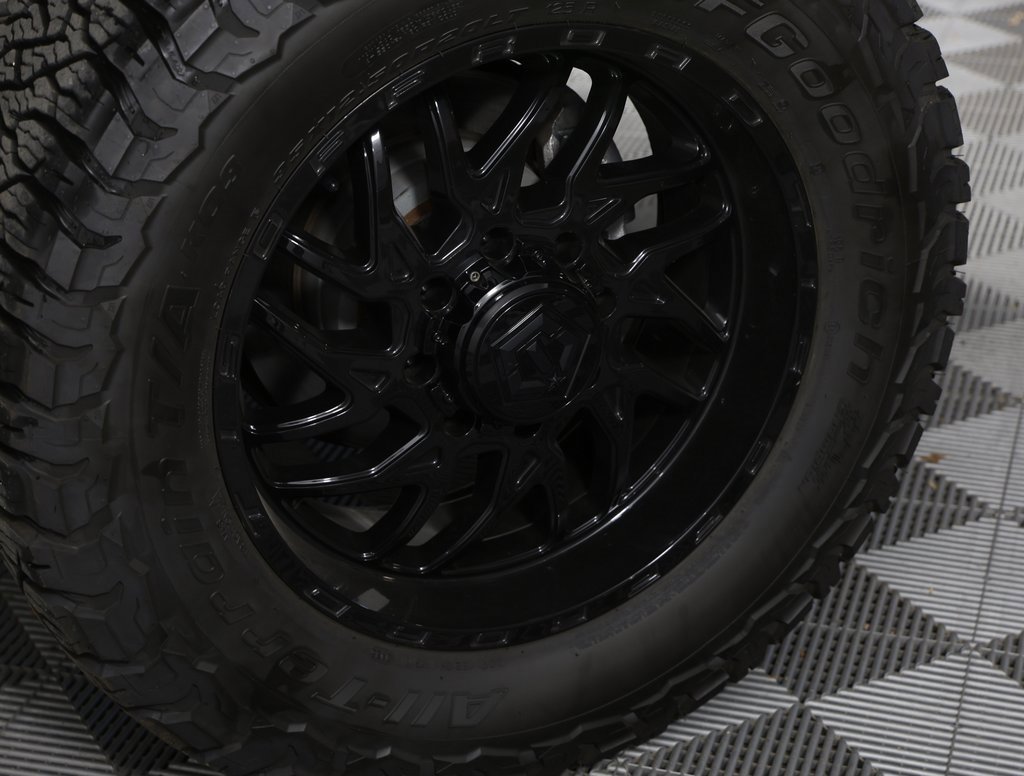 Used 2024 Ford F250 Limited w/ FX4 Off-Road Package image 8