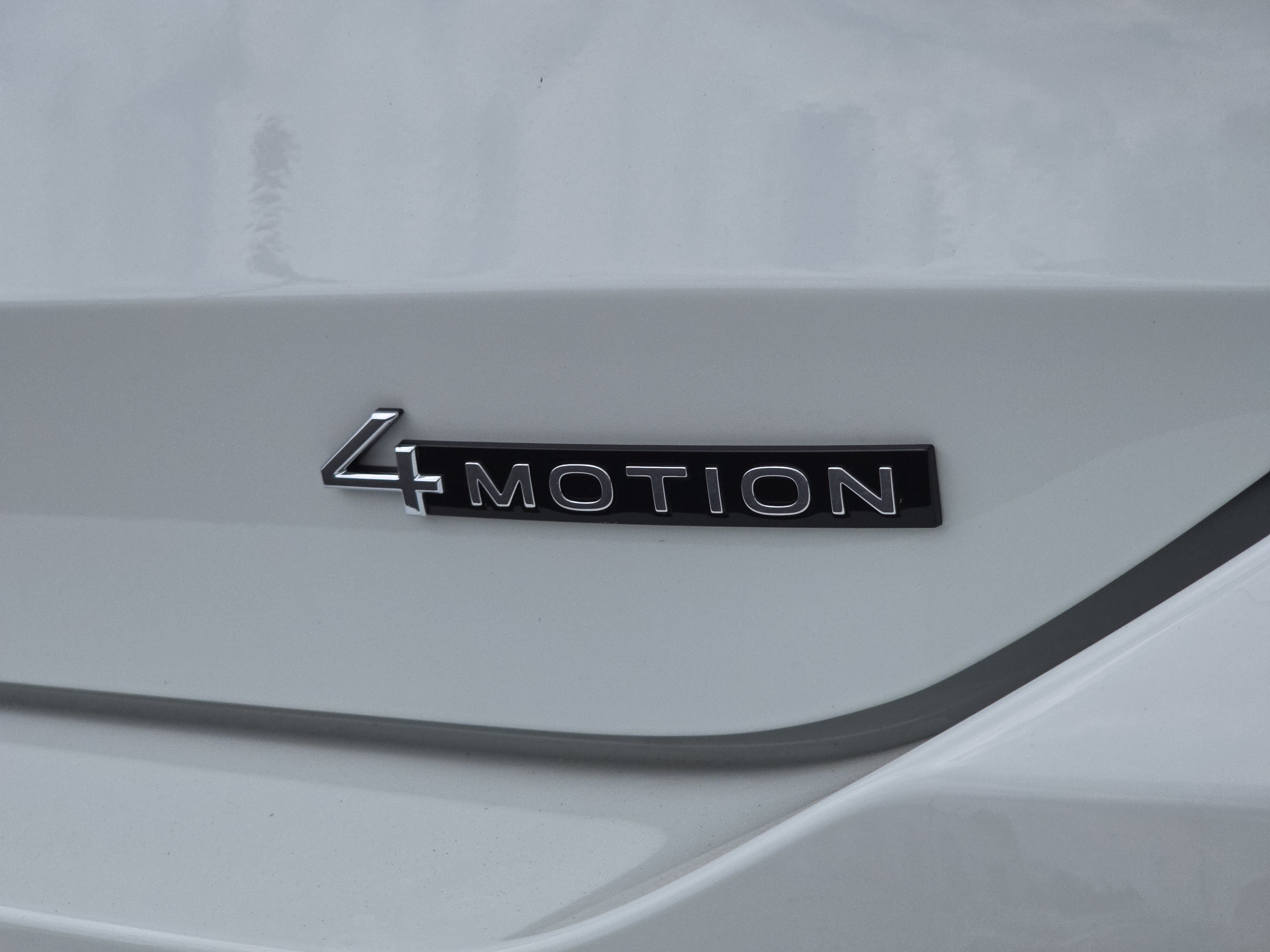 New 2026 Volkswagen Tiguan SE AWD/4WD image 14