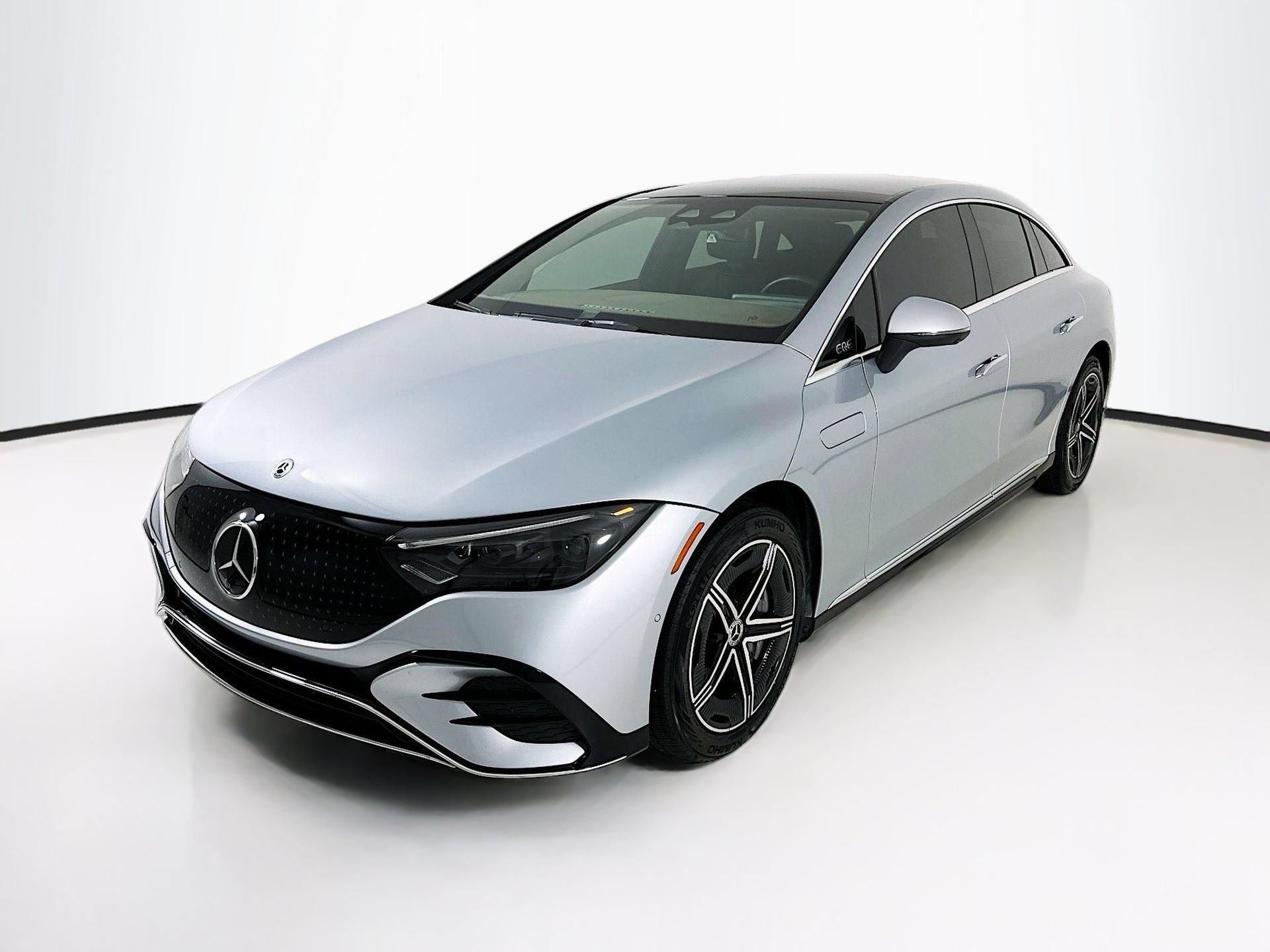 Certified 2023 Mercedes-Benz EQE 500 4MATIC Sedan image 3
