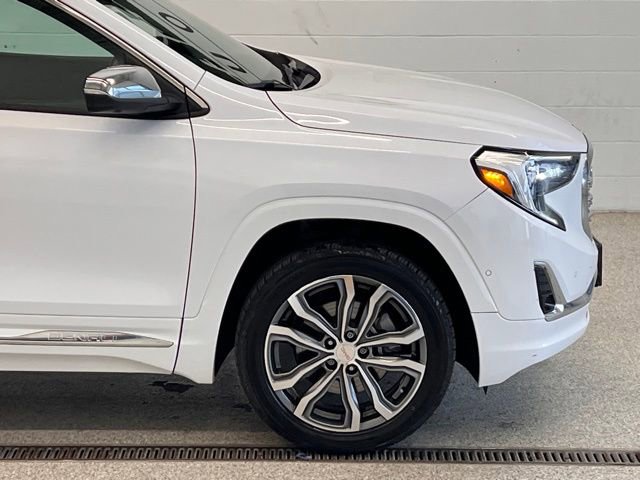 Used 2020 GMC Terrain Denali w/ Denali Premium Package image 10