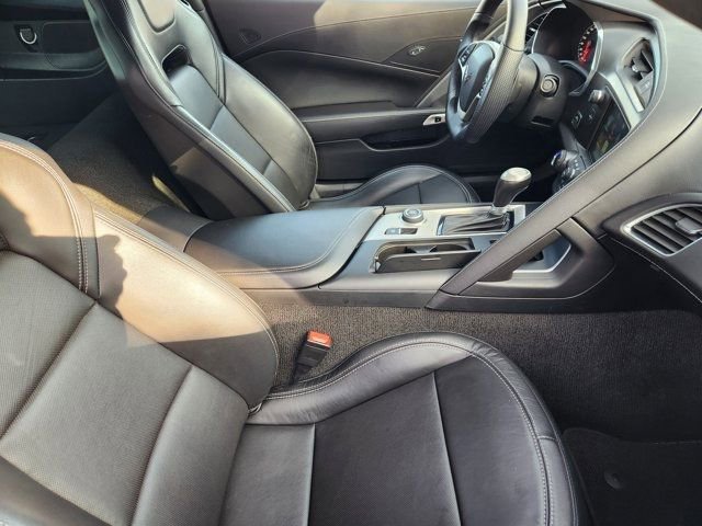 Used 2014 Chevrolet Corvette Stingray Coupe image 19