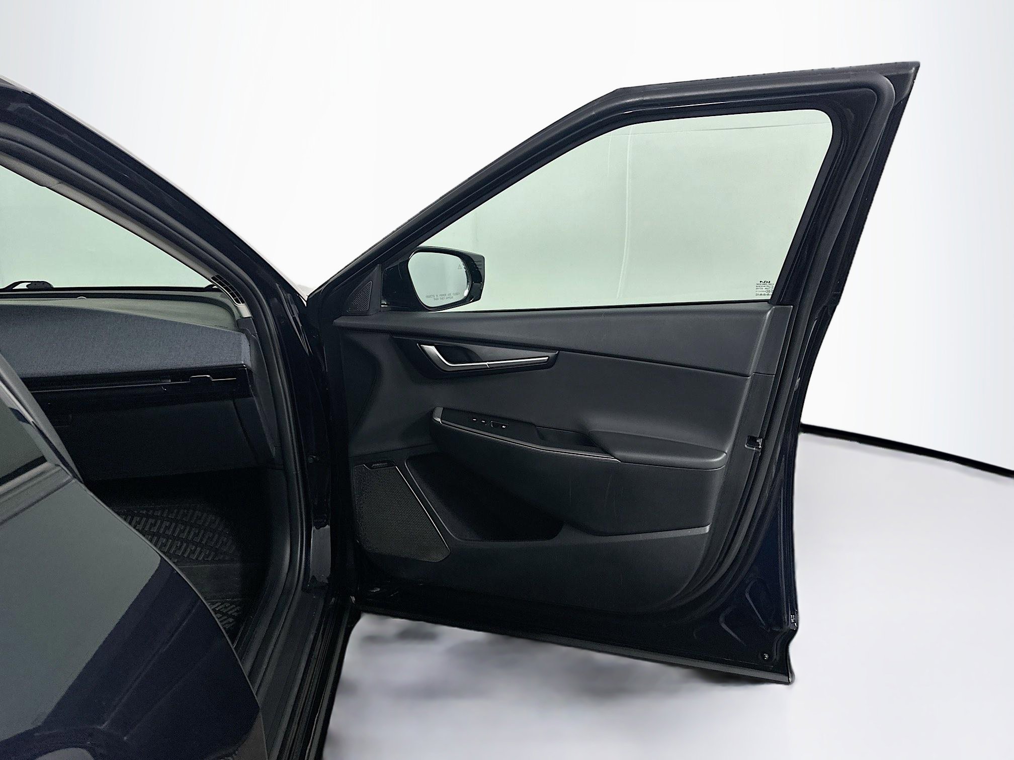 Used 2023 Kia EV6 Wind RWD image 32