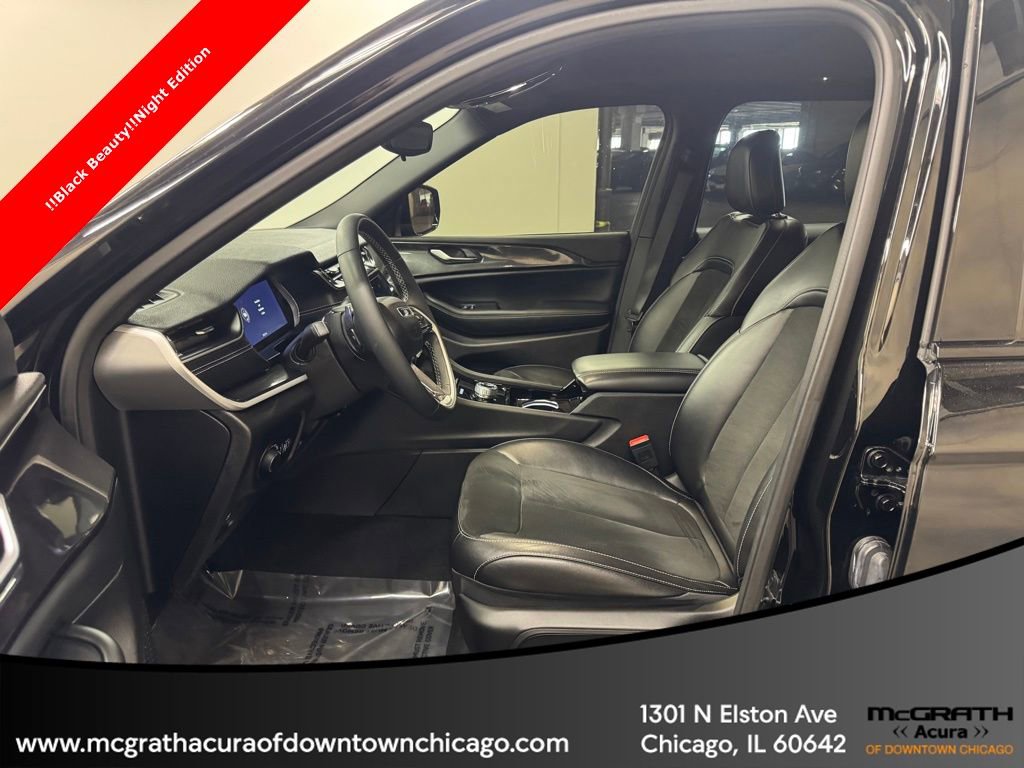 Used 2023 Jeep Grand Cherokee L Laredo image 14