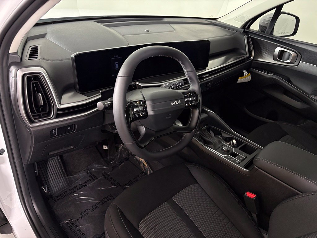 New 2026 Kia Sorento LX FWD image 16