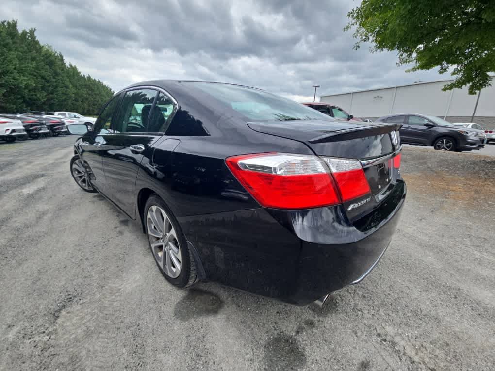 Used 2013 Honda Accord Sport image 9