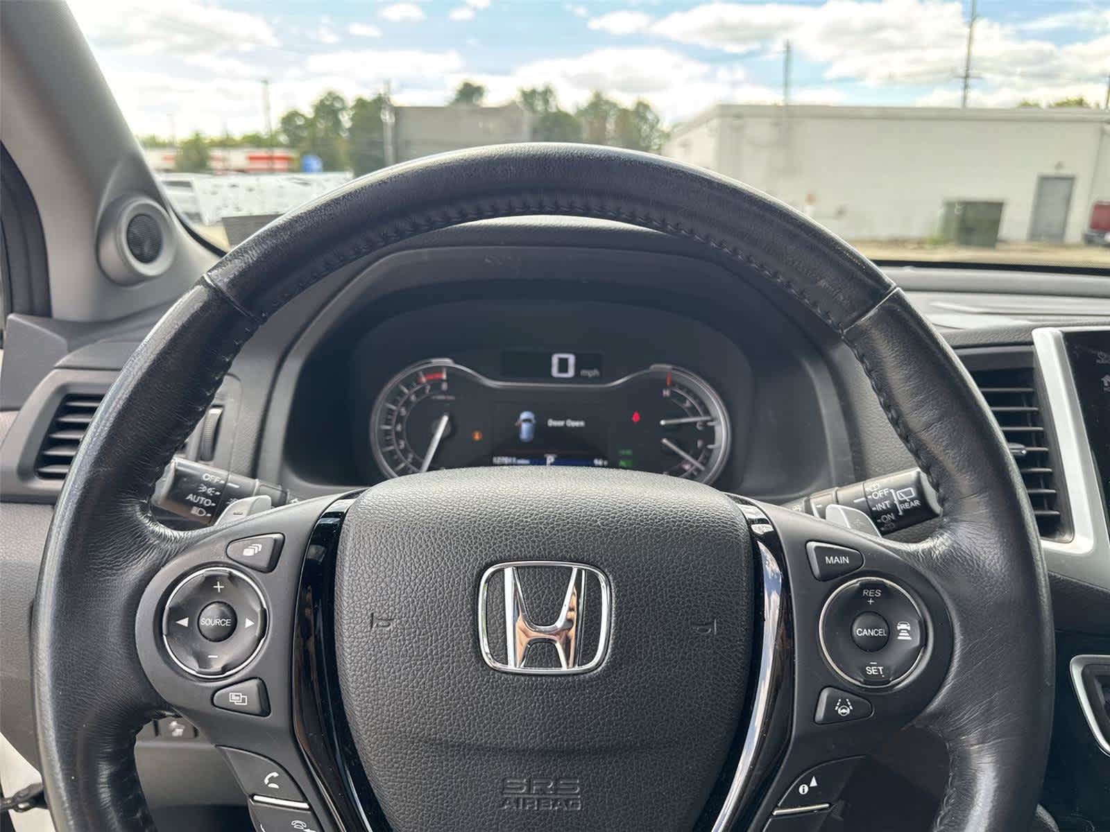 Used 2017 Honda Pilot Elite image 18