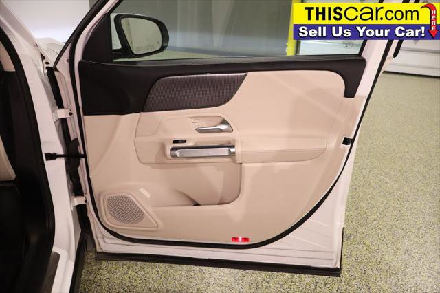 Used 2022 Mercedes-Benz GLB 250 image 28