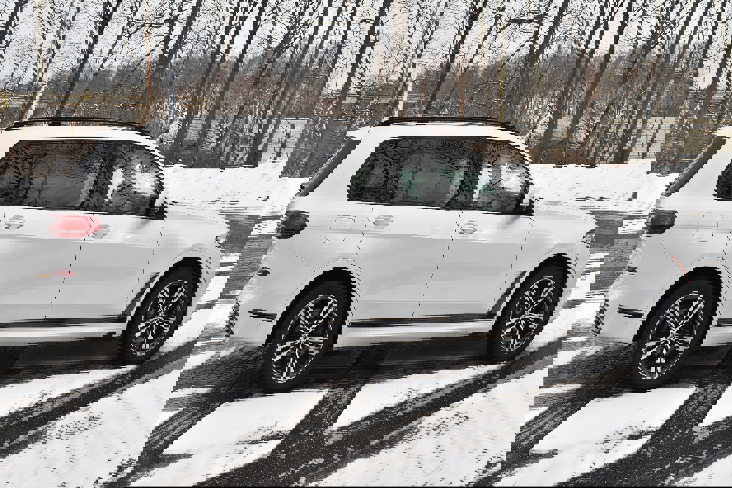 Used 2020 BMW X7 xDrive40i w/ M Sport Package image 9