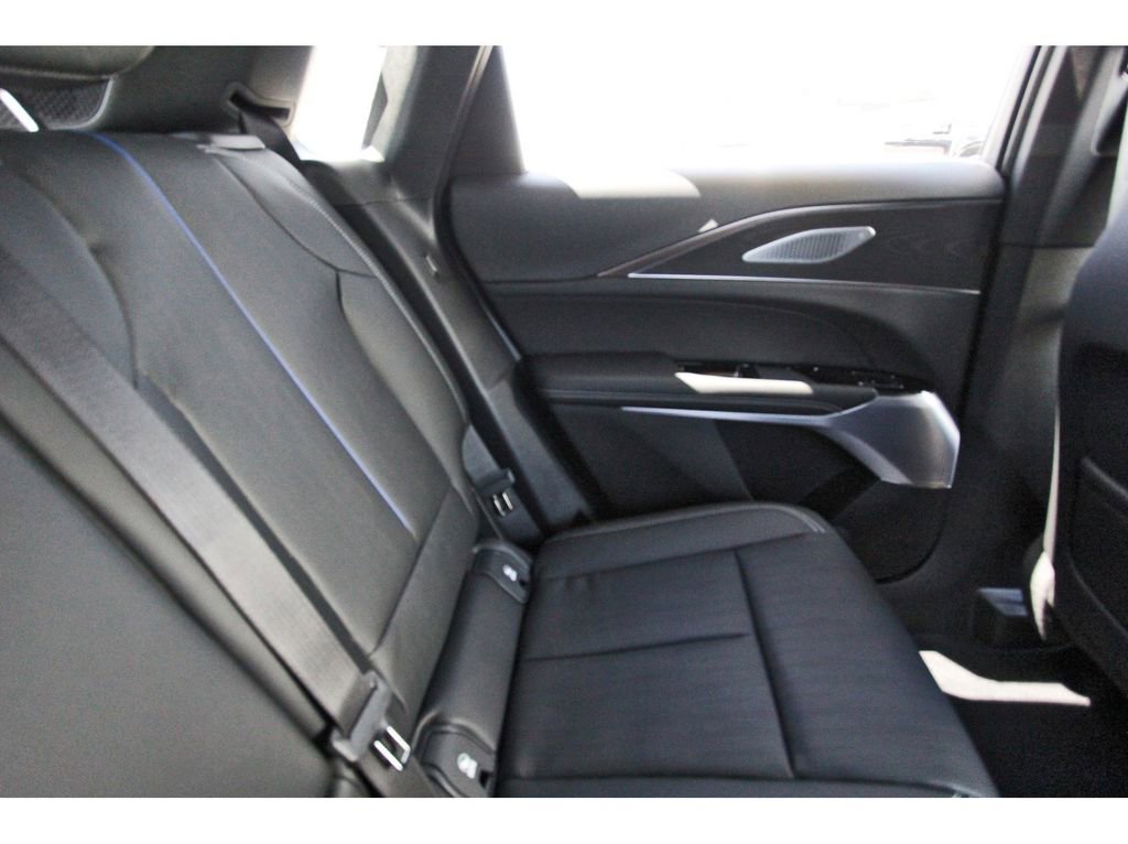 New 2026 Cadillac Lyriq V AWD/4WD image 11