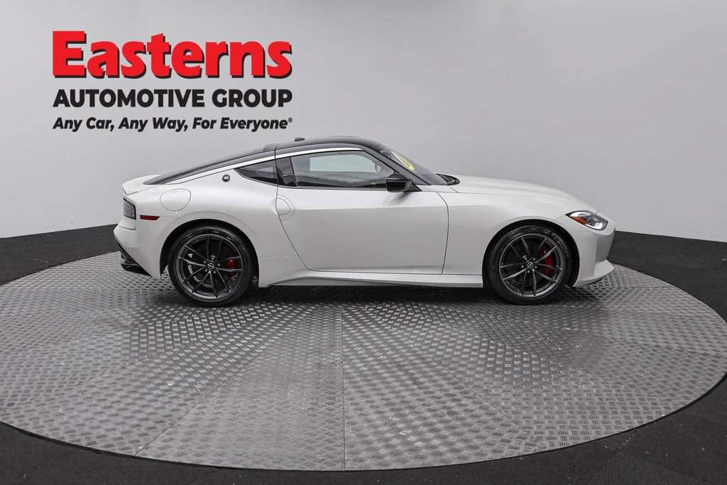 Used 2025 Nissan Z Performance w/ Floor Mat Package RWD image 4