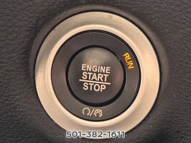 Used 2023 Chrysler Pacifica Touring FWD image 30