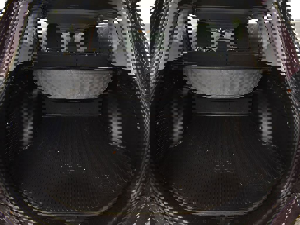 Used 2018 Toyota RAV4 XLE image 33