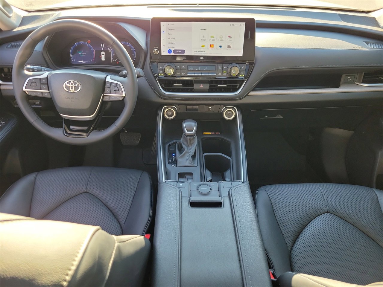 Used 2024 Toyota Grand Highlander Limited image 12