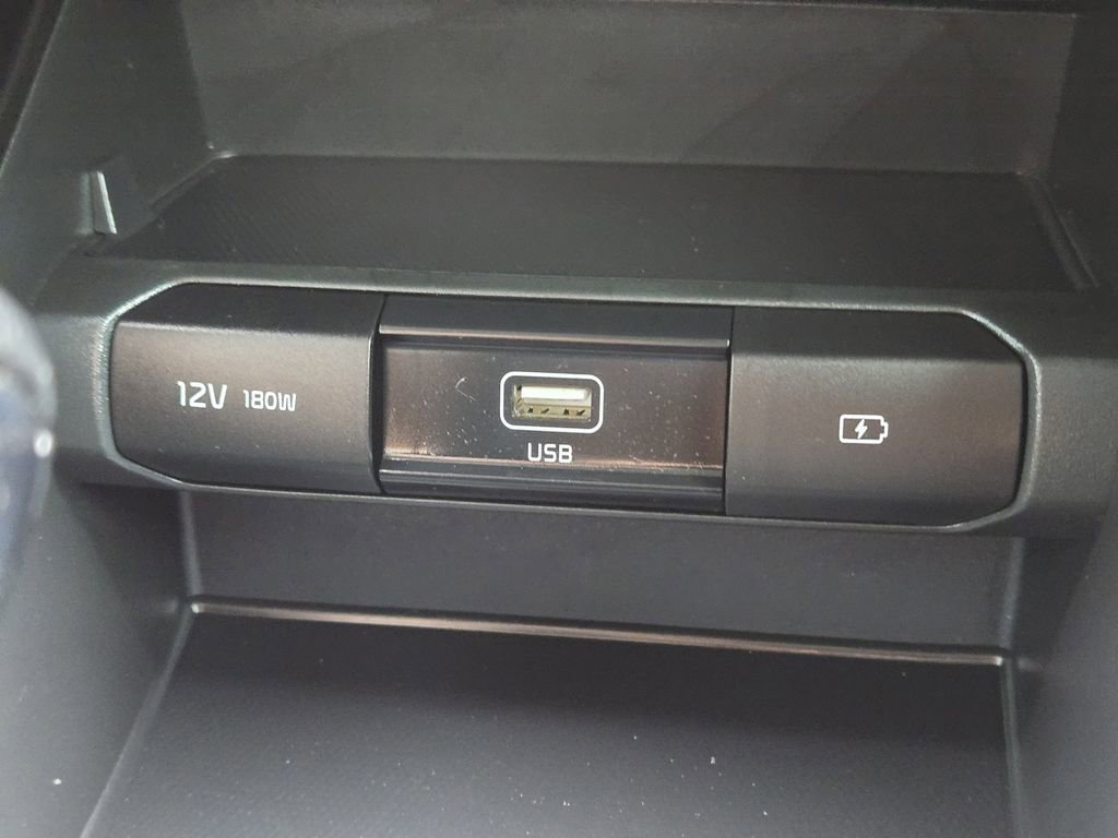 Certified 2022 Kia Telluride LX image 22