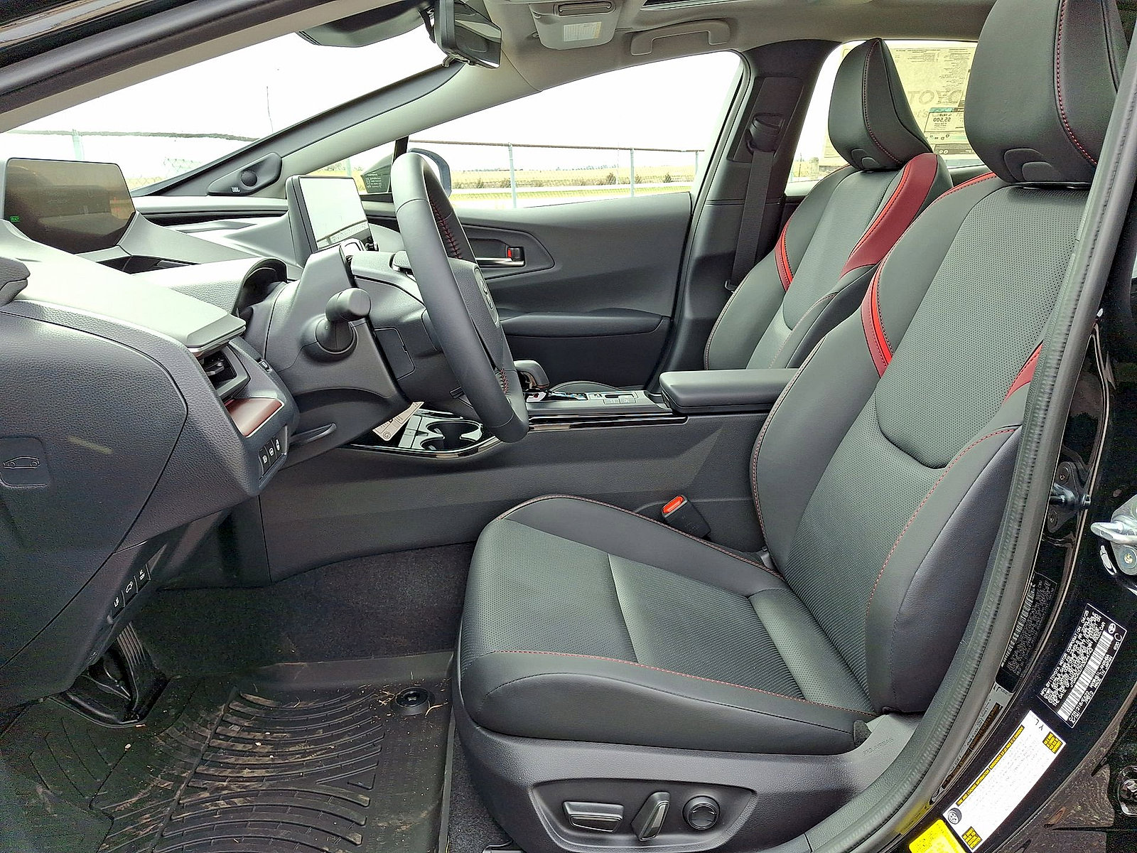 New 2025 Toyota Prius Plug-In Hybrid FWD image 14