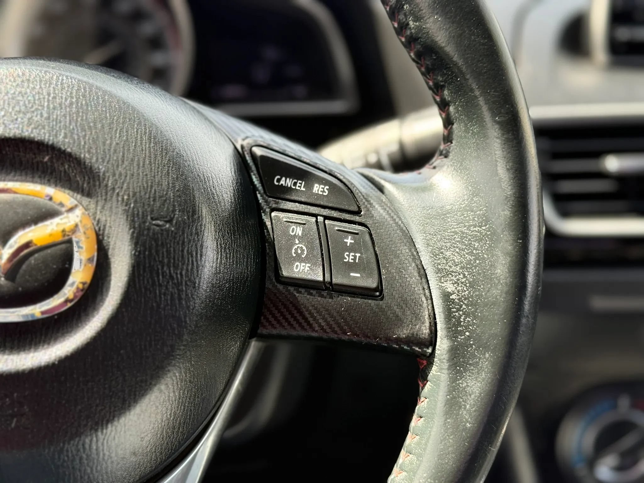 Used 2014 MAZDA MAZDA3 i Touring FWD image 29