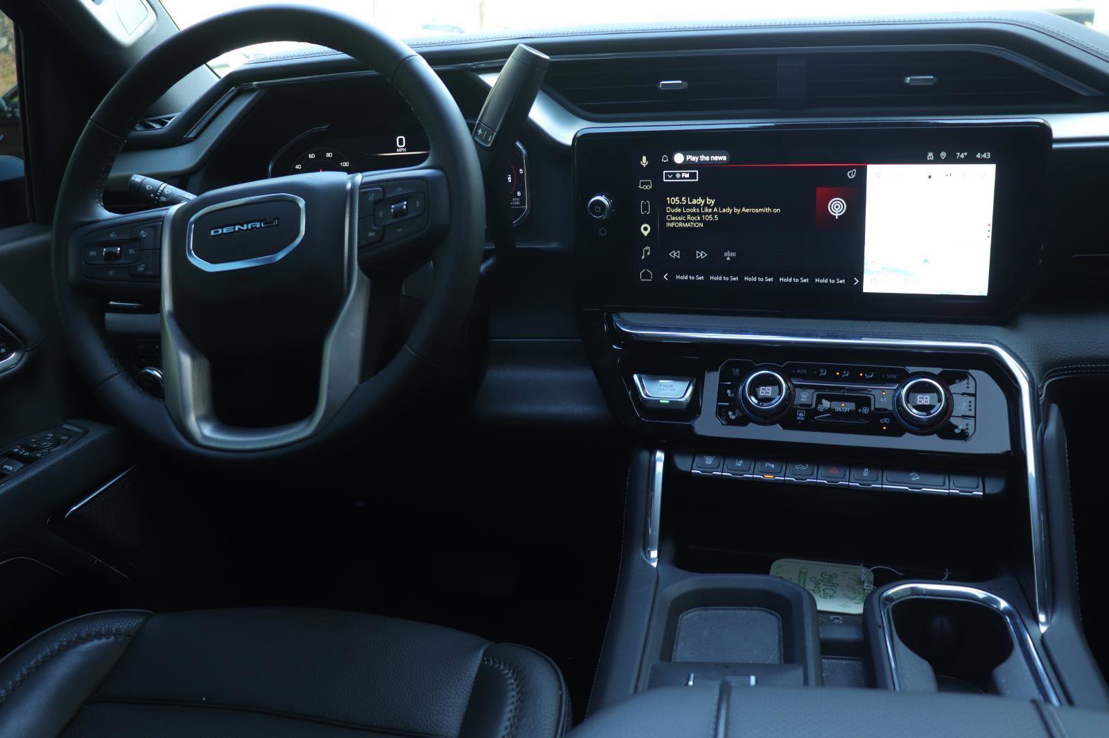 Used 2025 GMC Sierra 2500 Denali w/ Denali Reserve Package image 29